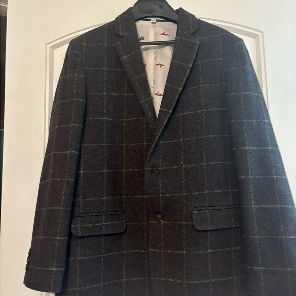 Classic Gray Checkered Plaid Big Boys Blazer. NWOT